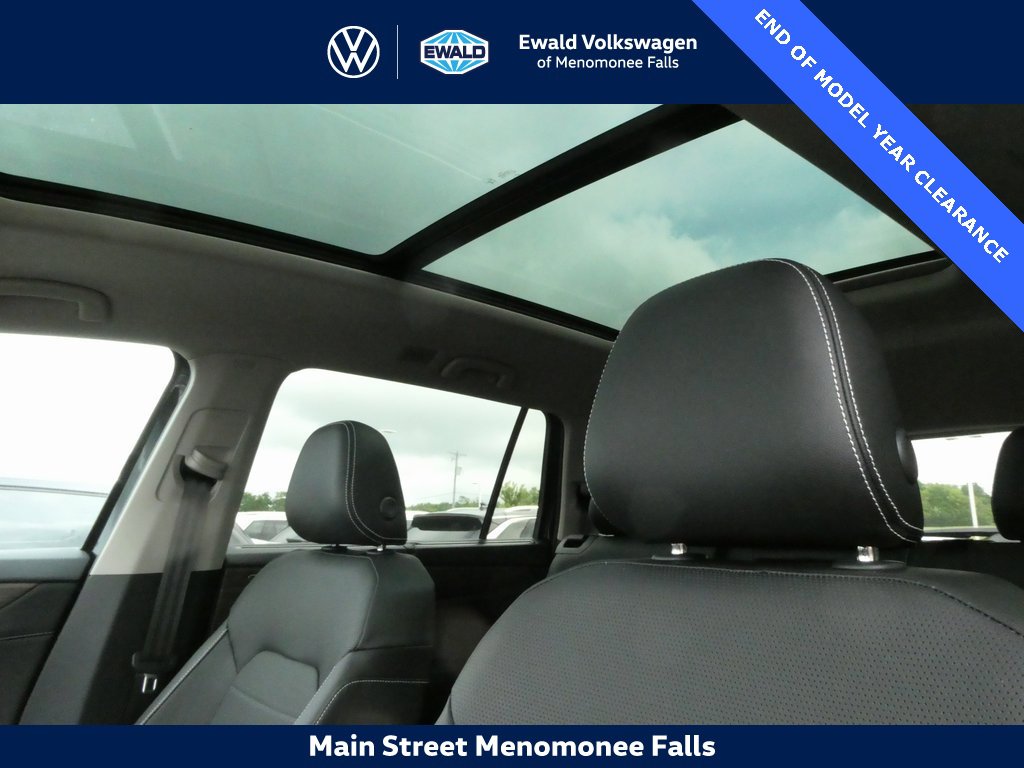 Certified 2025 Volkswagen Atlas SEL image 40
