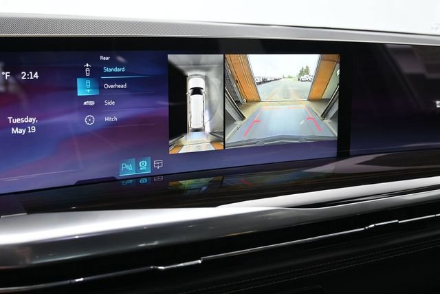 New 2026 Cadillac Escalade ESV Luxury w/ LPO, Radiant Package AWD/4WD image 26