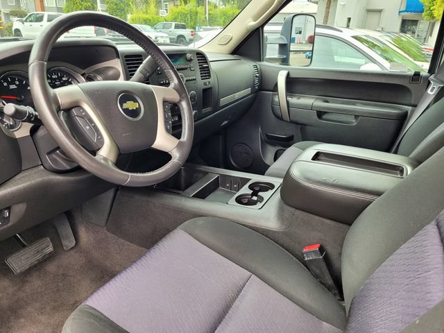 Used 2012 Chevrolet Silverado 2500 LT w/ Interior Plus Package AWD/4WD image 12