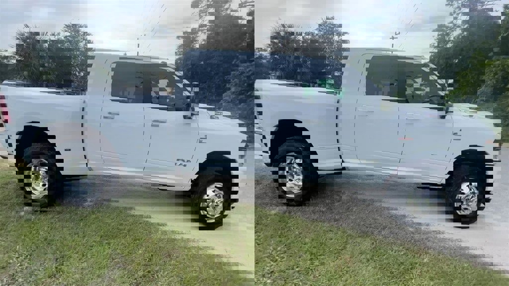 New 2026 RAM 3500 Laramie w/ Max Tow Package image 9