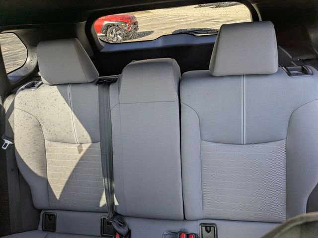 Used 2023 Toyota Corolla Cross SE image 30