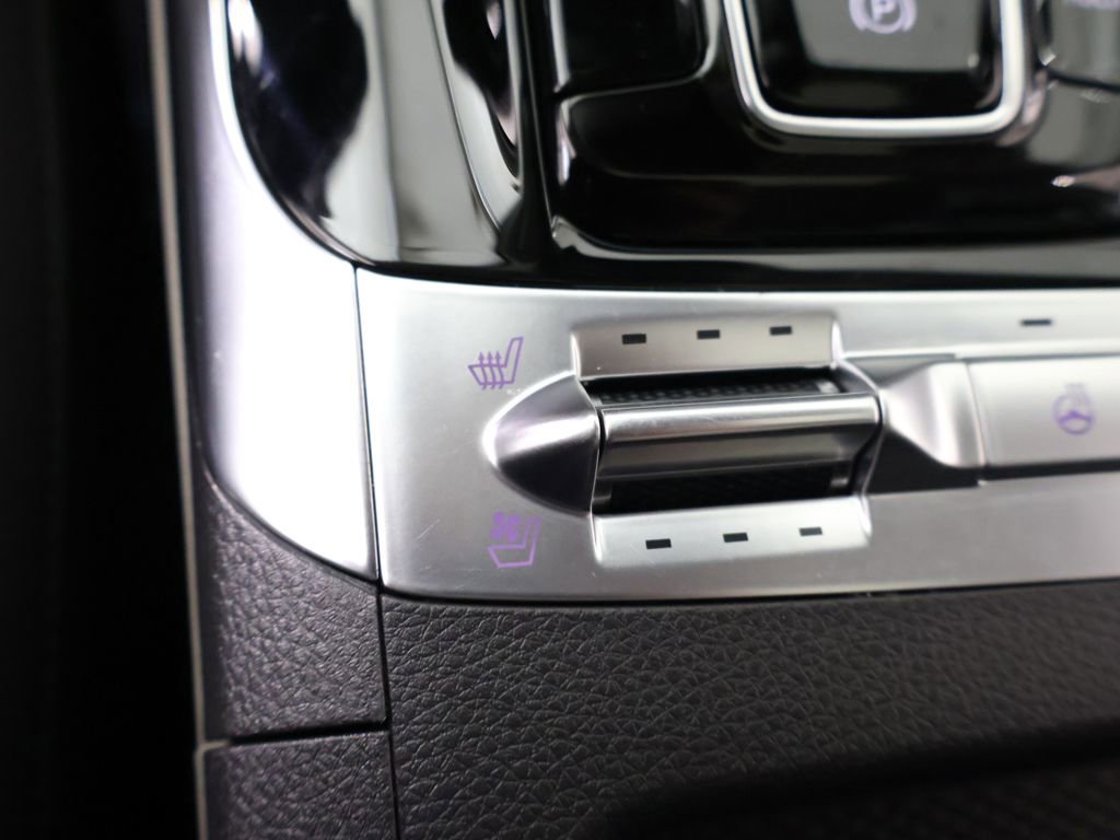 Used 2024 Kia Carnival SX Prestige FWD image 60