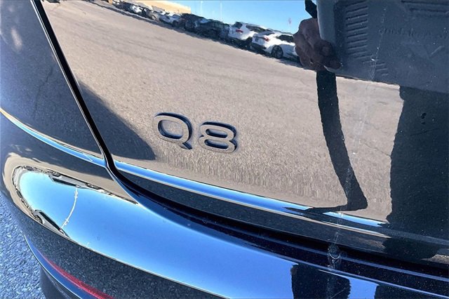 Used 2025 Audi Q8 Prestige w/ Prestige Package image 32