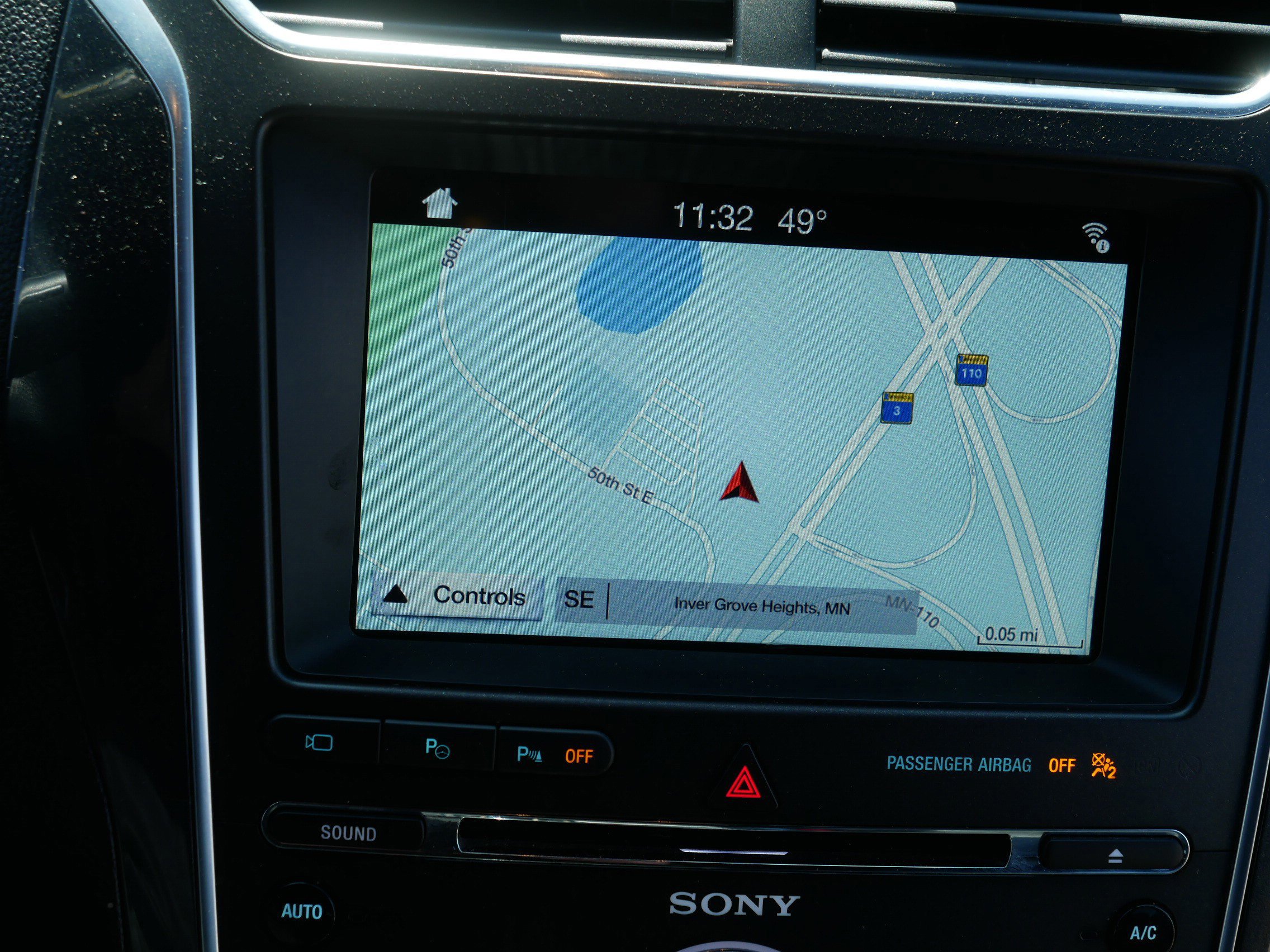 Used 2018 Ford Explorer Limited w/ Equipment Group 301A AWD/4WD image 26