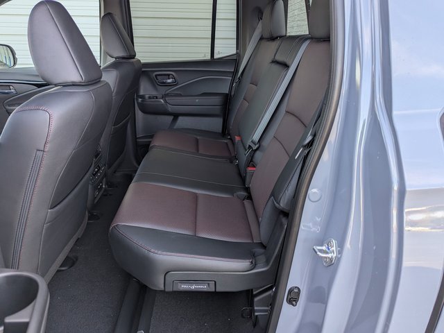 New 2026 Honda Ridgeline Black Edition image 12