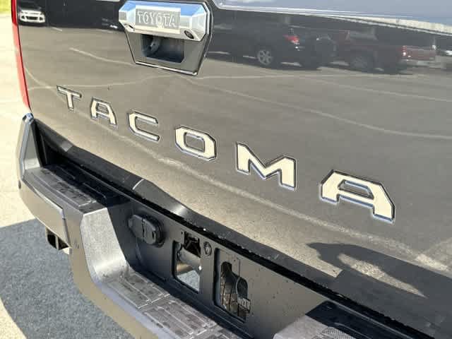 New 2024 Toyota Tacoma Limited w/ Limited Package (LT) AWD/4WD image 26