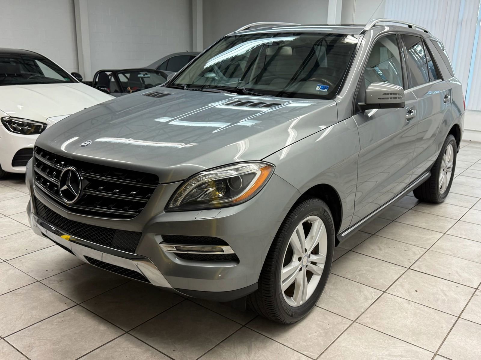 Used 2013 Mercedes-Benz ML 350 2WD image 3