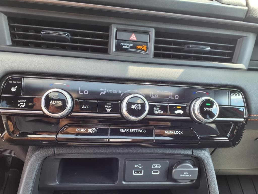 New 2025 Honda Pilot TrailSport image 24