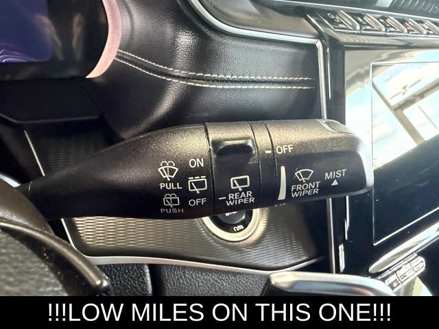 Used 2023 Jeep Grand Cherokee Laredo w/ Trailer Tow Prep Group (B) AWD/4WD image 30