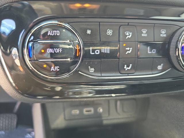 Certified 2022 Buick Encore GX Essence w/ Advanced Technology Package FWD image 22