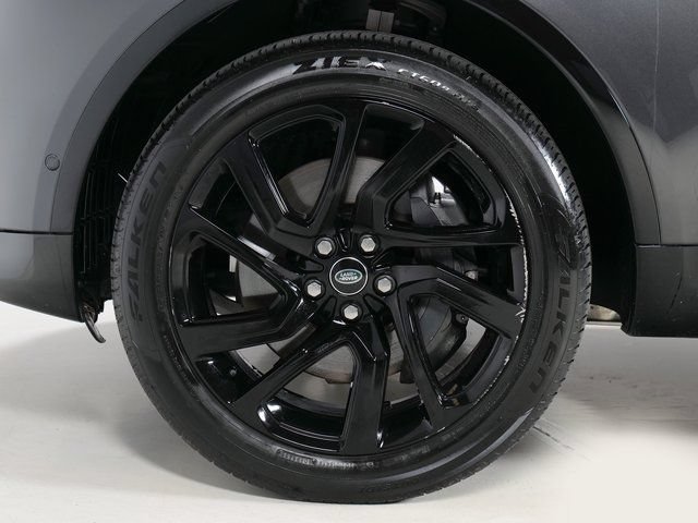 Used 2024 Land Rover Discovery Dynamic SE AWD/4WD image 9