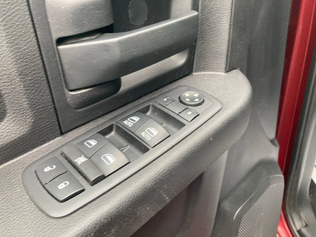 Used 2017 RAM 1500 Express w/ Express Value Package image 14