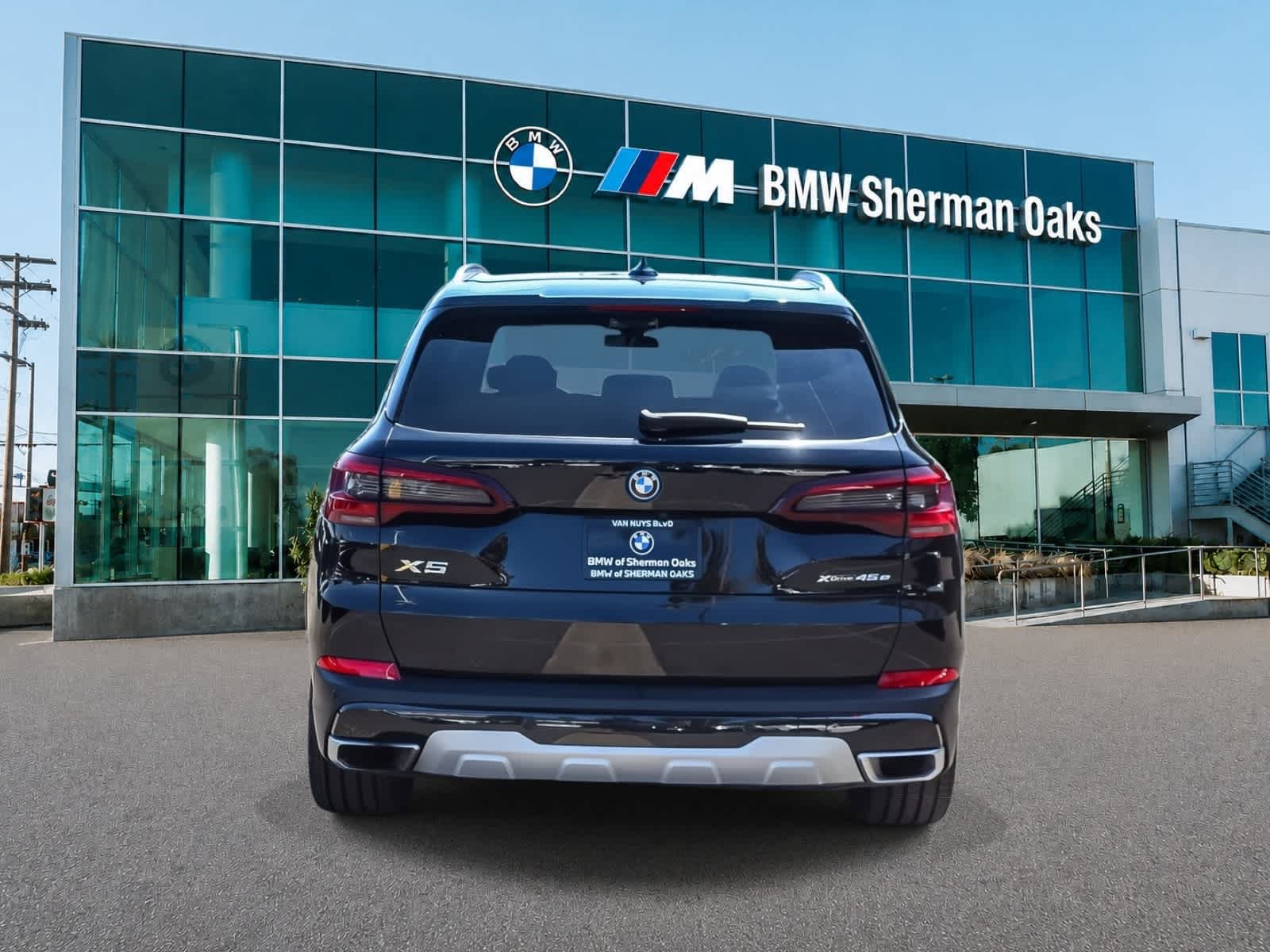 Used 2023 BMW X5 xDrive45e w/ Climate Comfort Package AWD/4WD image 5