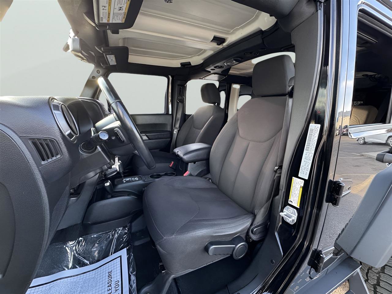 Used 2018 Jeep Wrangler Unlimited Sport S image 24