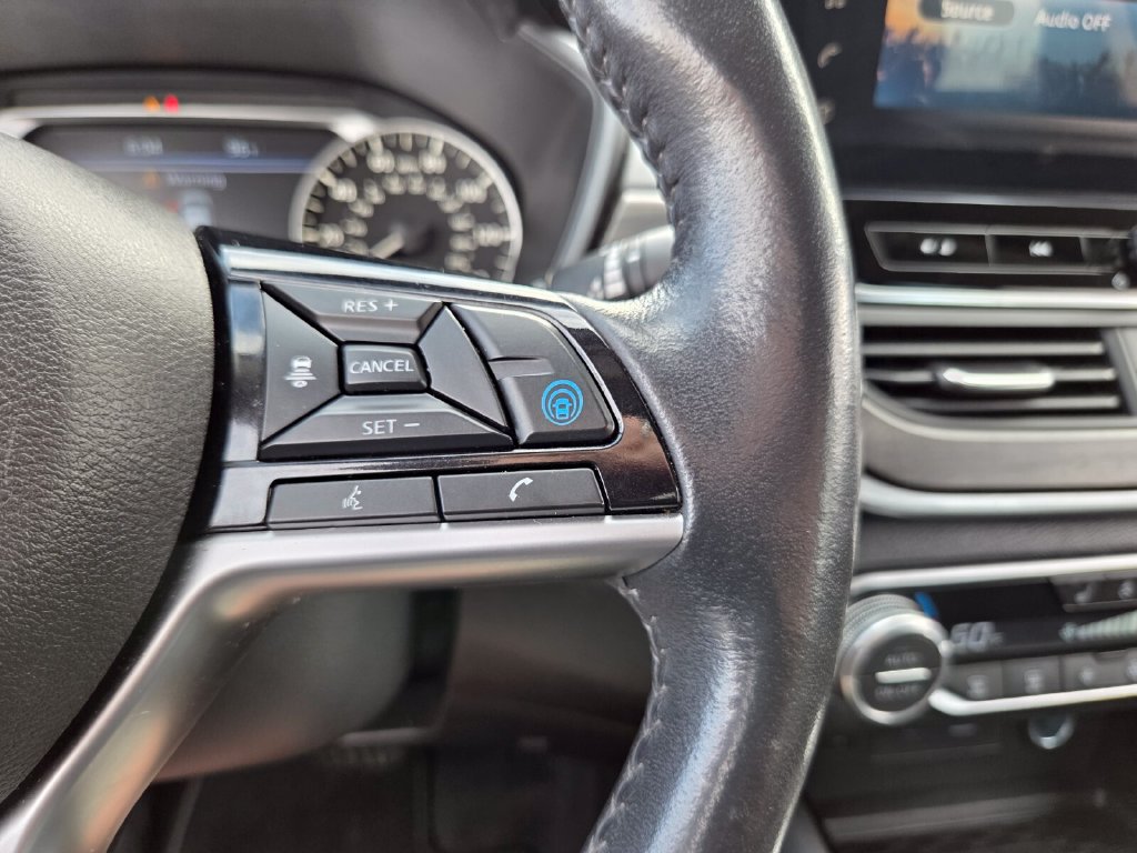 Used 2023 Nissan Altima 2.5 SL AWD/4WD image 28