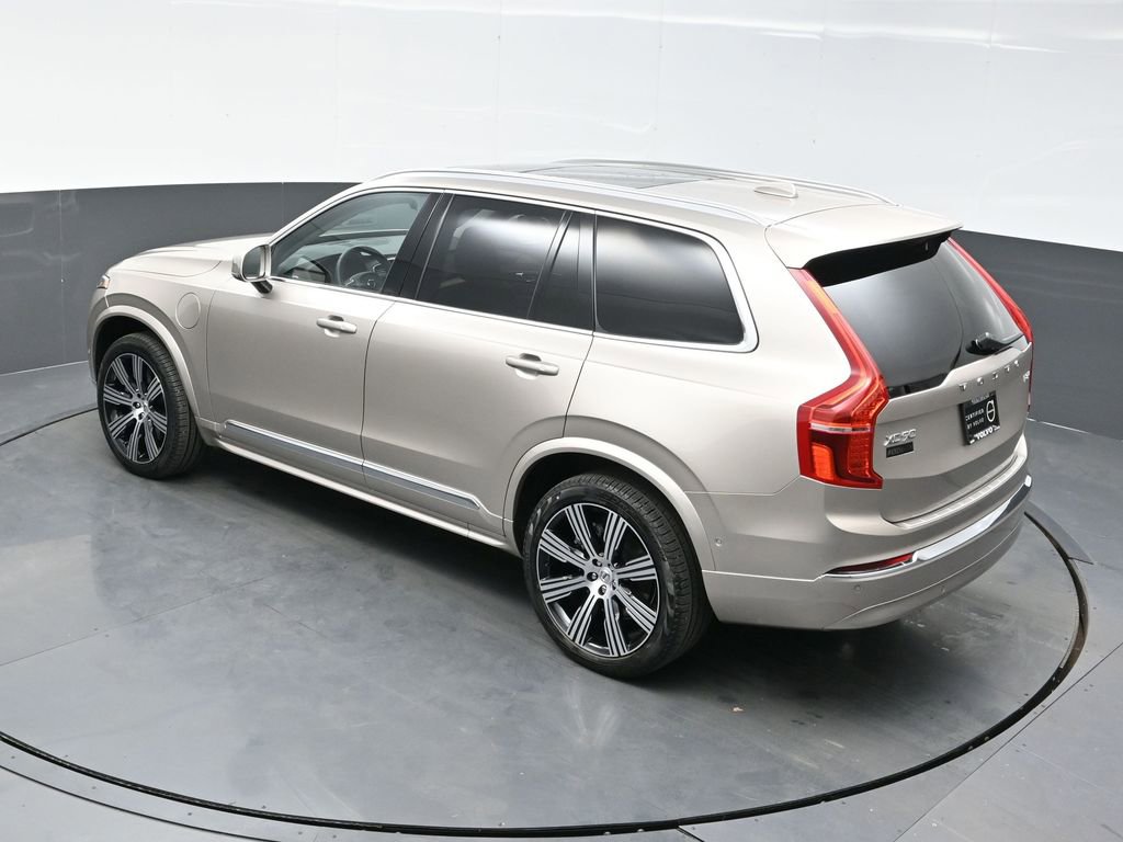 Used 2025 Volvo XC90 T8 Plus w/ Protection Package Premier image 34