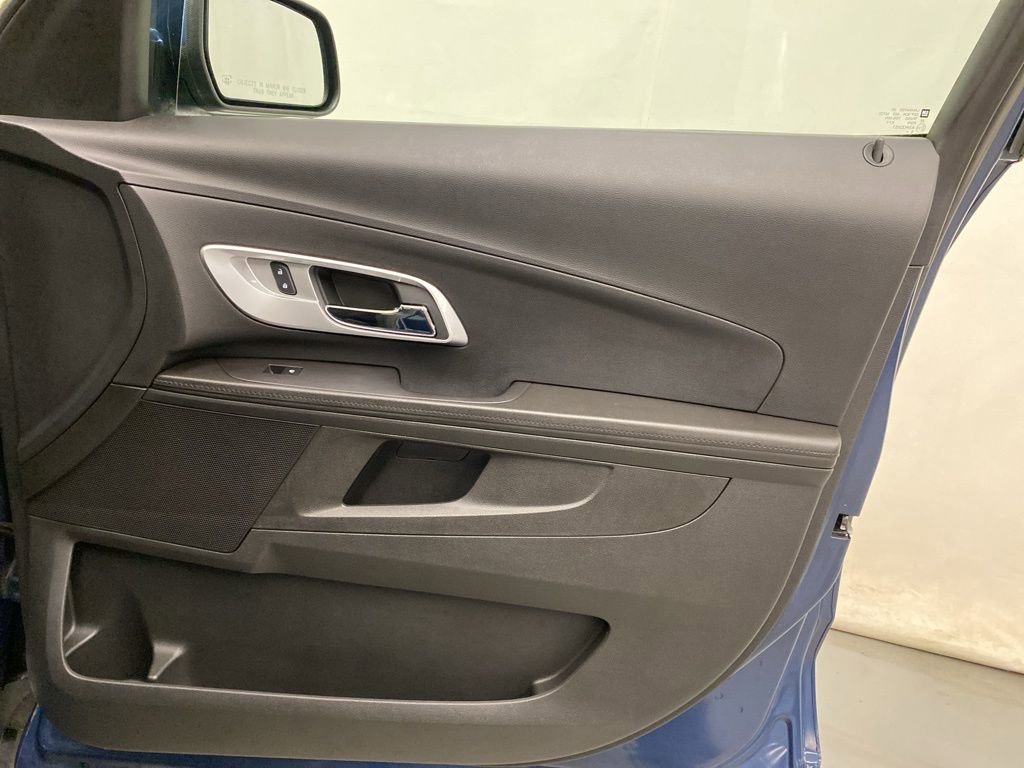 Used 2016 Chevrolet Equinox LT w/ Convenience Package image 11