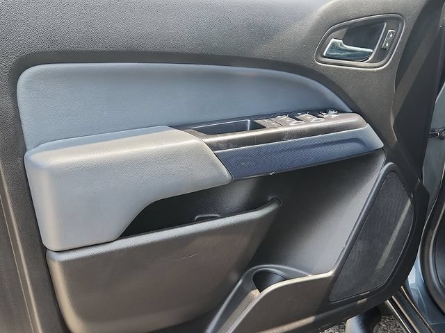 Used 2017 Chevrolet Colorado Z71 AWD/4WD image 8