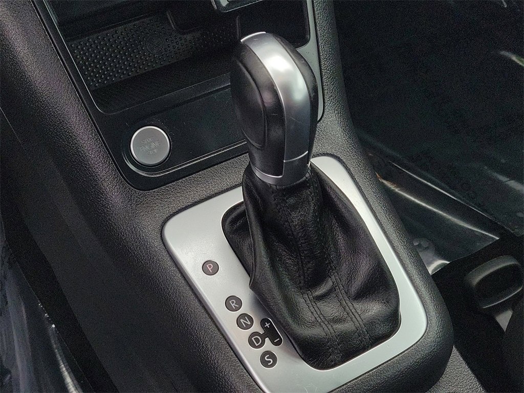 Used 2017 Volkswagen Tiguan Limited w/ Premium Package image 25