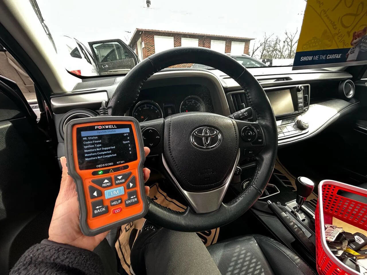 Used 2018 Toyota RAV4 Limited image 21