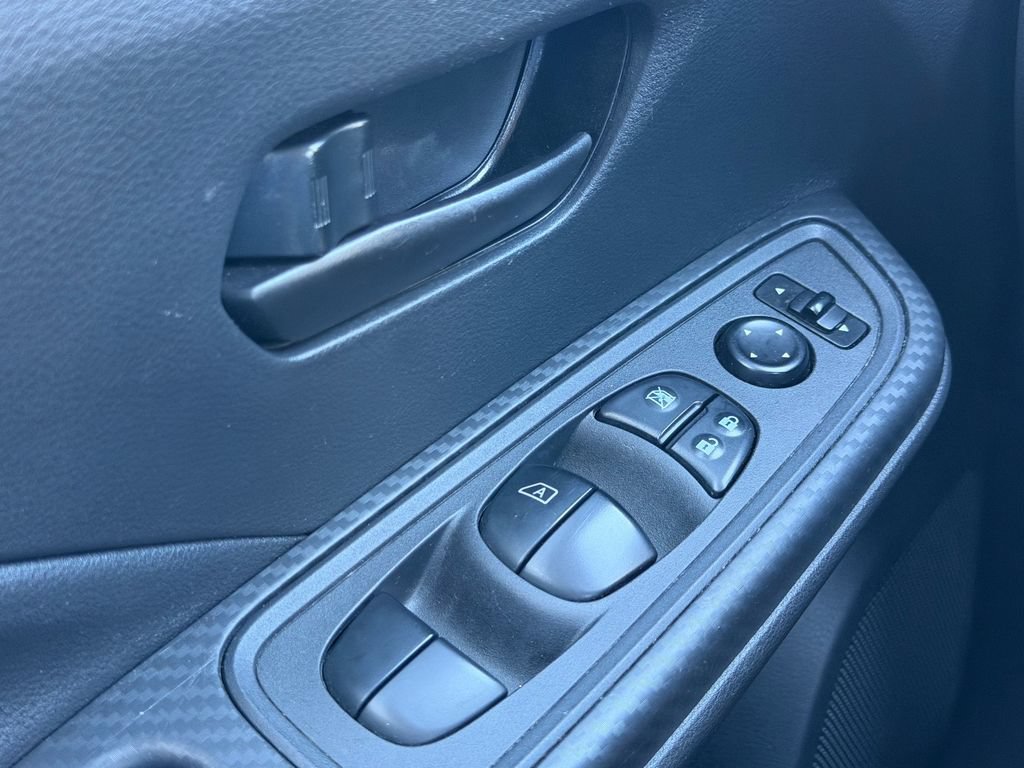 Used 2020 Nissan Versa S FWD image 19