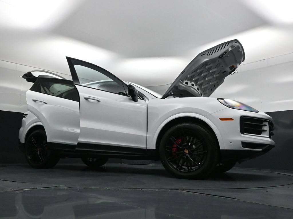 New 2026 Porsche Cayenne S AWD/4WD image 34