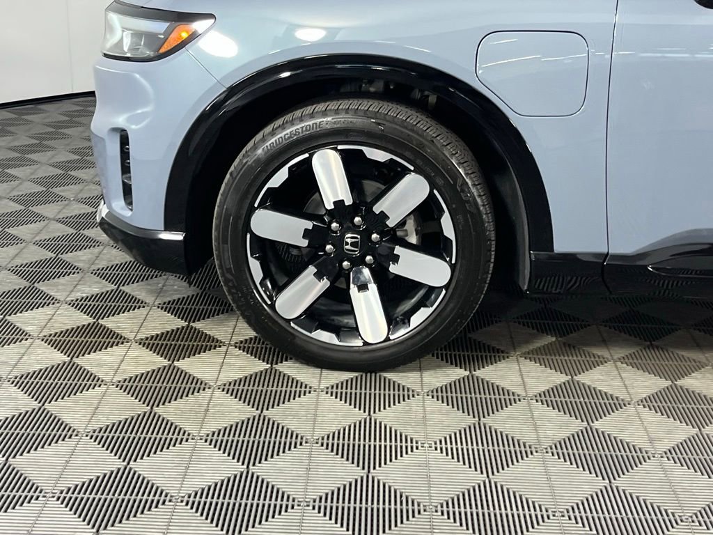 Used 2025 Honda Prologue Elite image 11