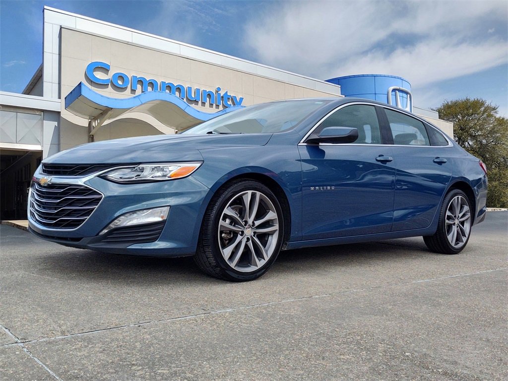 Used 2024 Chevrolet Malibu LT image 1