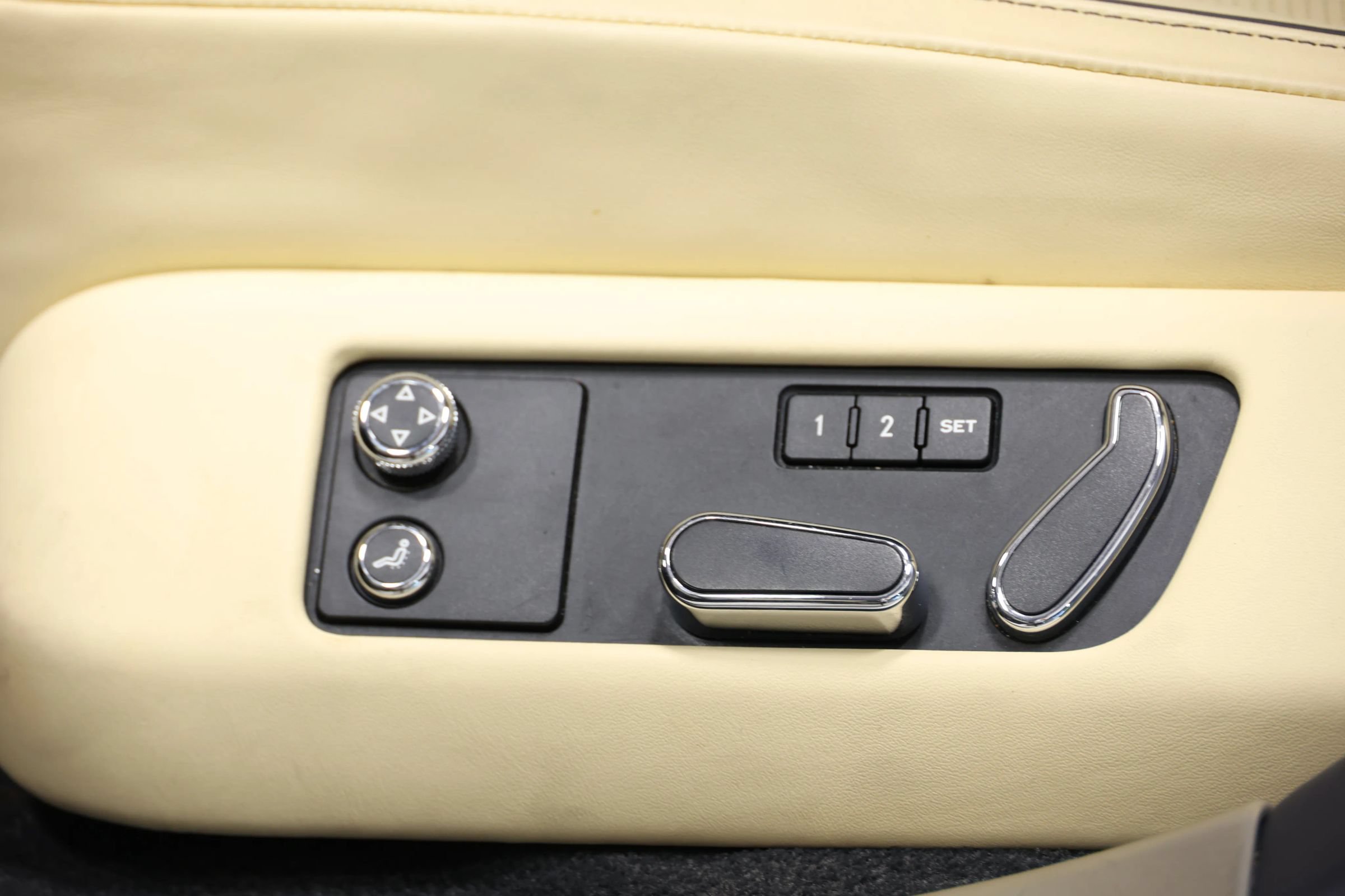 Used 2015 Bentley Flying Spur V8 AWD/4WD image 47