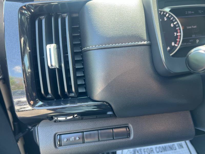 Used 2024 Nissan Pathfinder S w/ Cargo Package AWD/4WD image 25