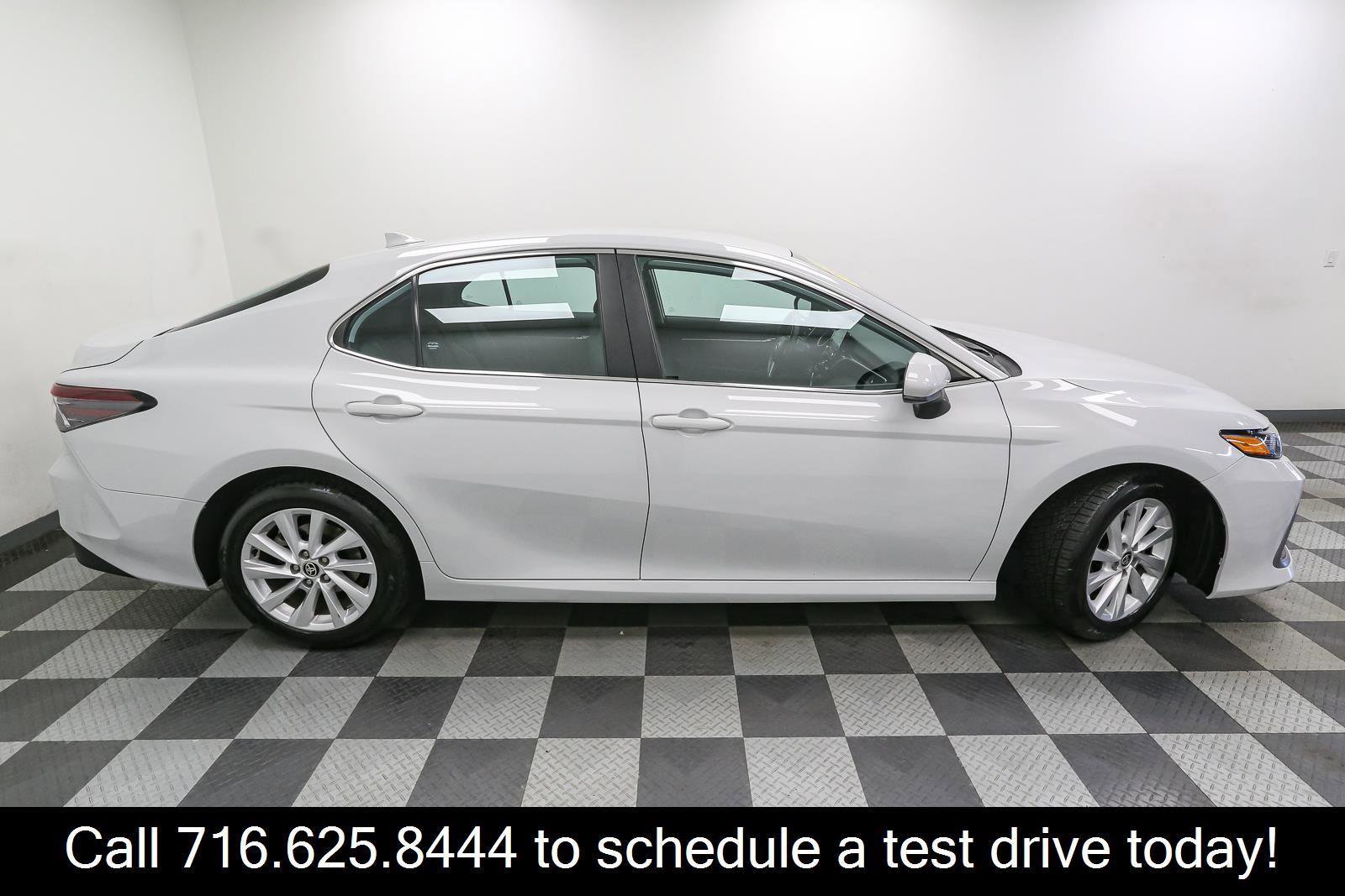 Used 2023 Toyota Camry LE FWD image 7