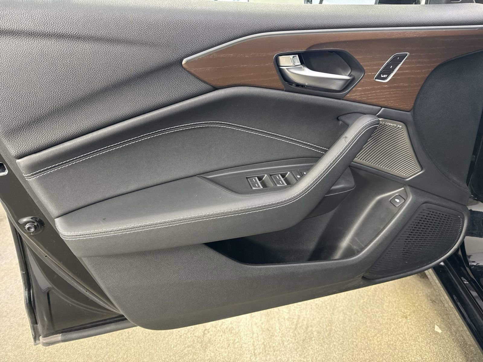 Certified 2023 Acura TLX SH-AWD w/ Advance Package image 22