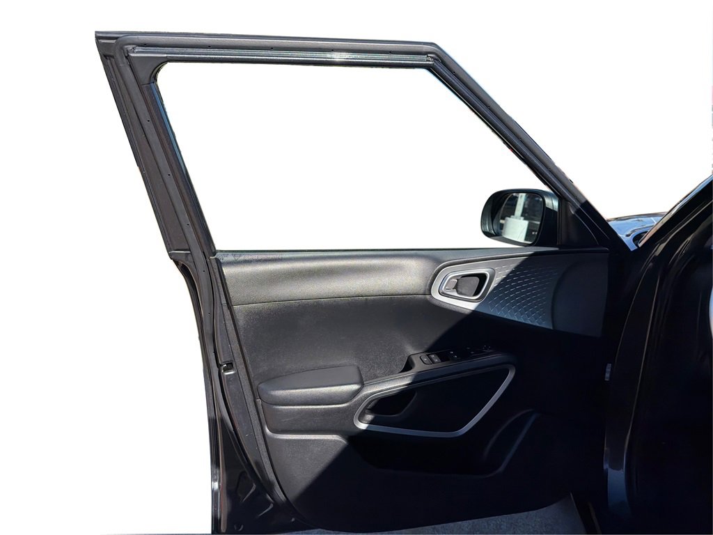 Used 2023 Kia Soul LX w/ Option Group 015 image 19
