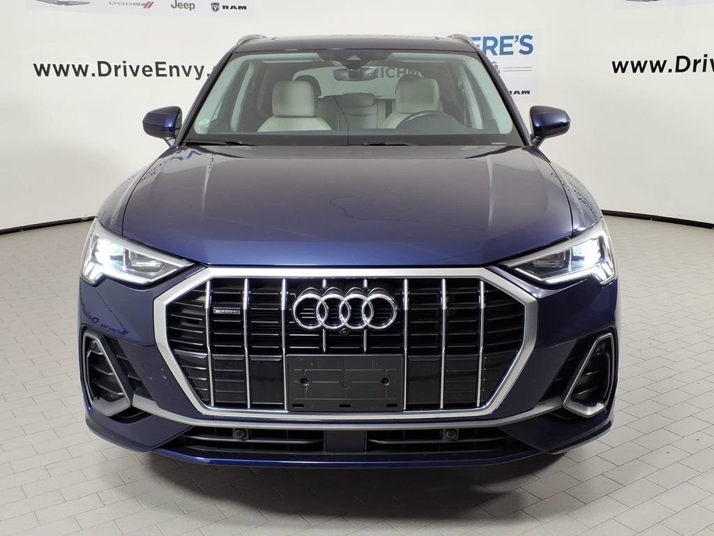 Used 2023 Audi Q3 2.0T Premium Plus AWD/4WD image 2