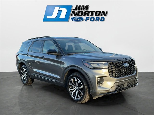 Used 2025 Ford Explorer ST-Line image 1