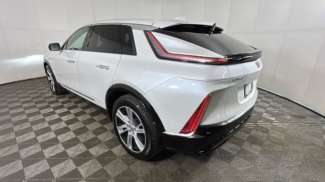 Used 2024 Cadillac Lyriq Tech AWD/4WD image 5