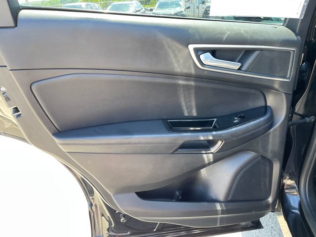 Used 2019 Ford Edge SEL w/ Equipment Group 201A AWD/4WD image 29
