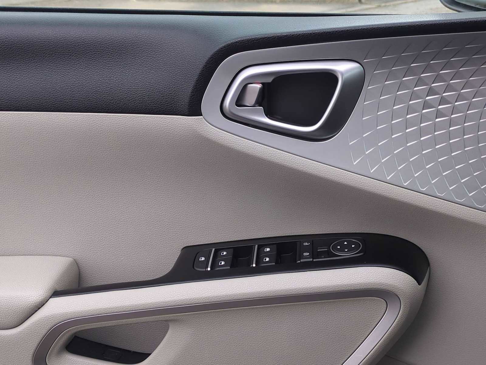 Used 2023 Kia Soul LX image 21