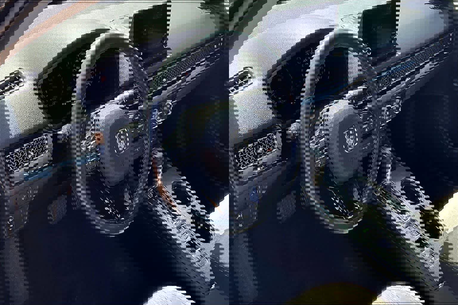 Used 2022 Honda Civic EX image 2