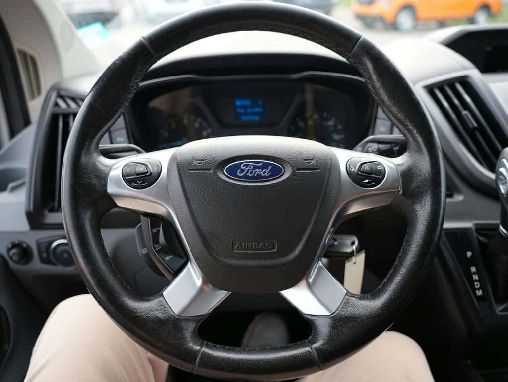 Used 2017 Ford Transit 350 XLT RWD image 11