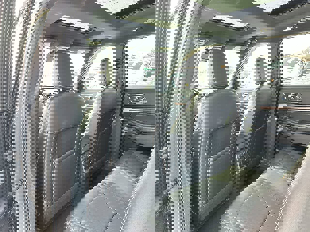 Used 2018 Ford Explorer Limited w/ Equipment Group 301A image 23