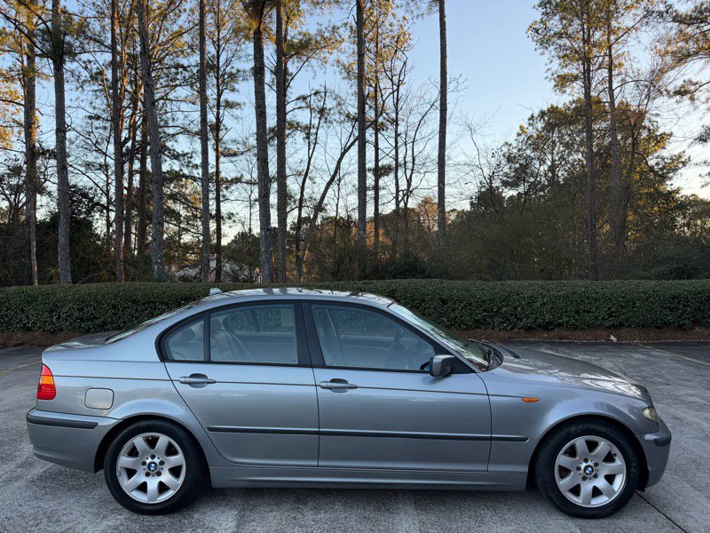 Used 2005 BMW 325i Sedan image 8