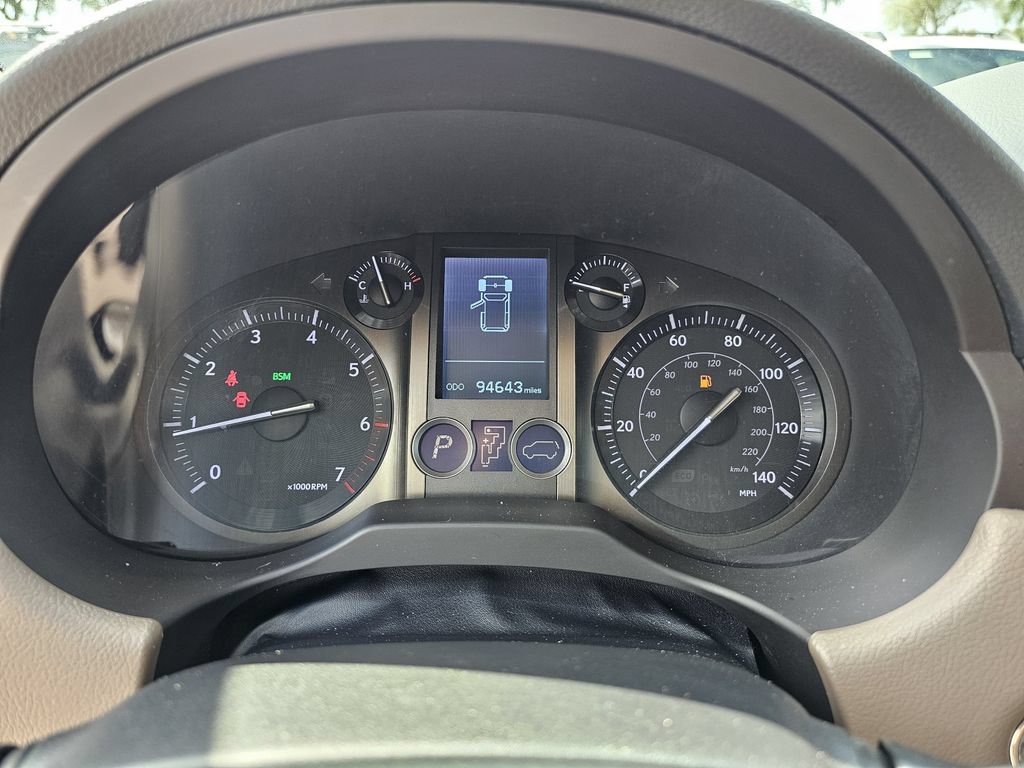 Used 2017 Lexus GX 460 w/ Navigation Package AWD/4WD image 25