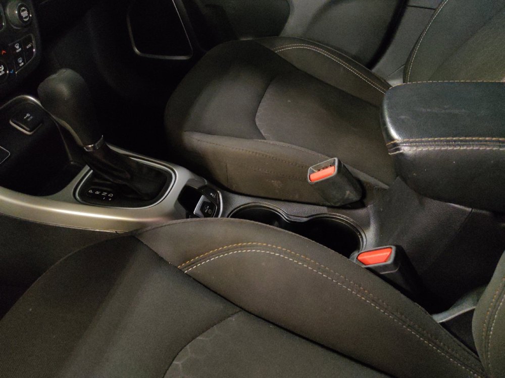 Used 2020 Jeep Compass Sport w/ Tech Group image 26