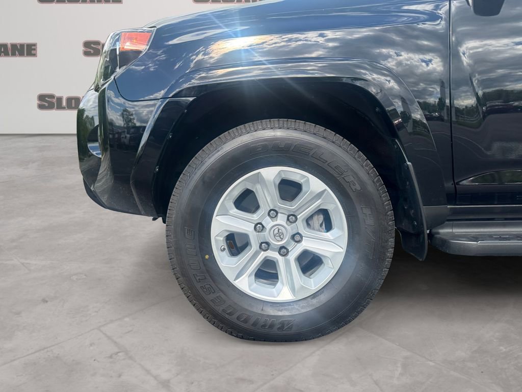 Used 2017 Toyota 4Runner SR5 Premium AWD/4WD image 14