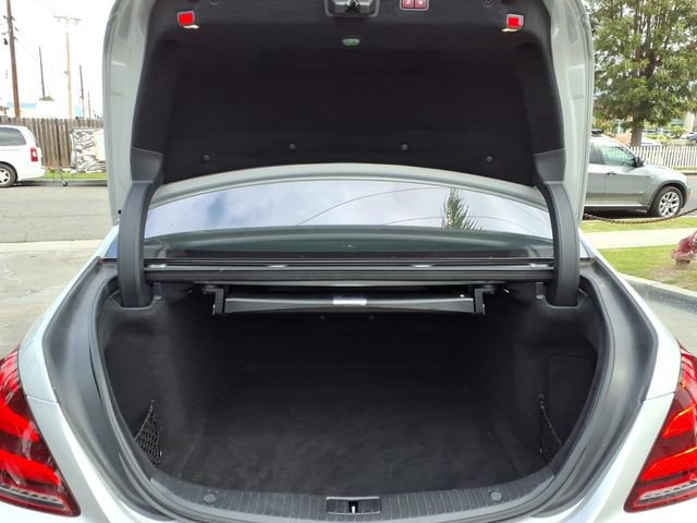 Used 2020 Mercedes-Benz S 450 Sedan image 7