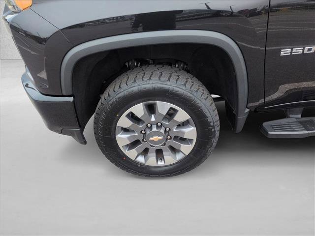 Used 2022 Chevrolet Silverado 2500 Custom w/ Custom Convenience Package RWD image 24