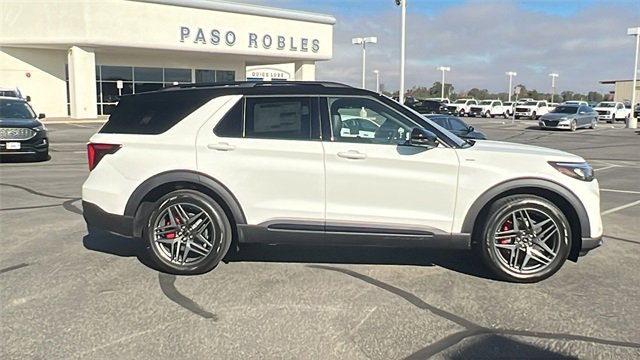 New 2025 Ford Explorer ST-Line w/ Premium Package image 2