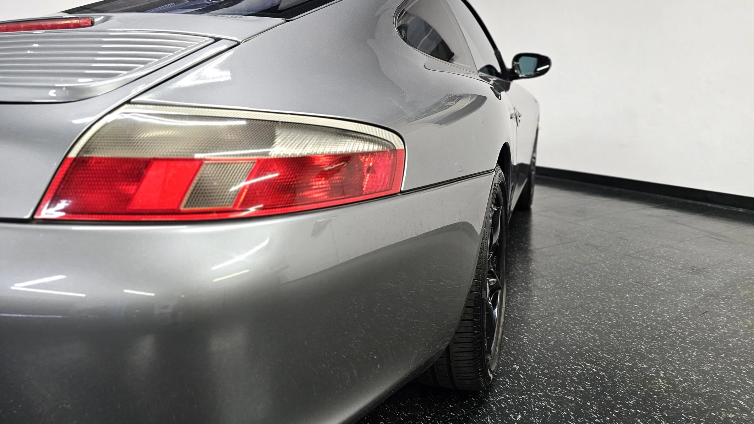 Used 2003 Porsche 911 GT3 RS image 32