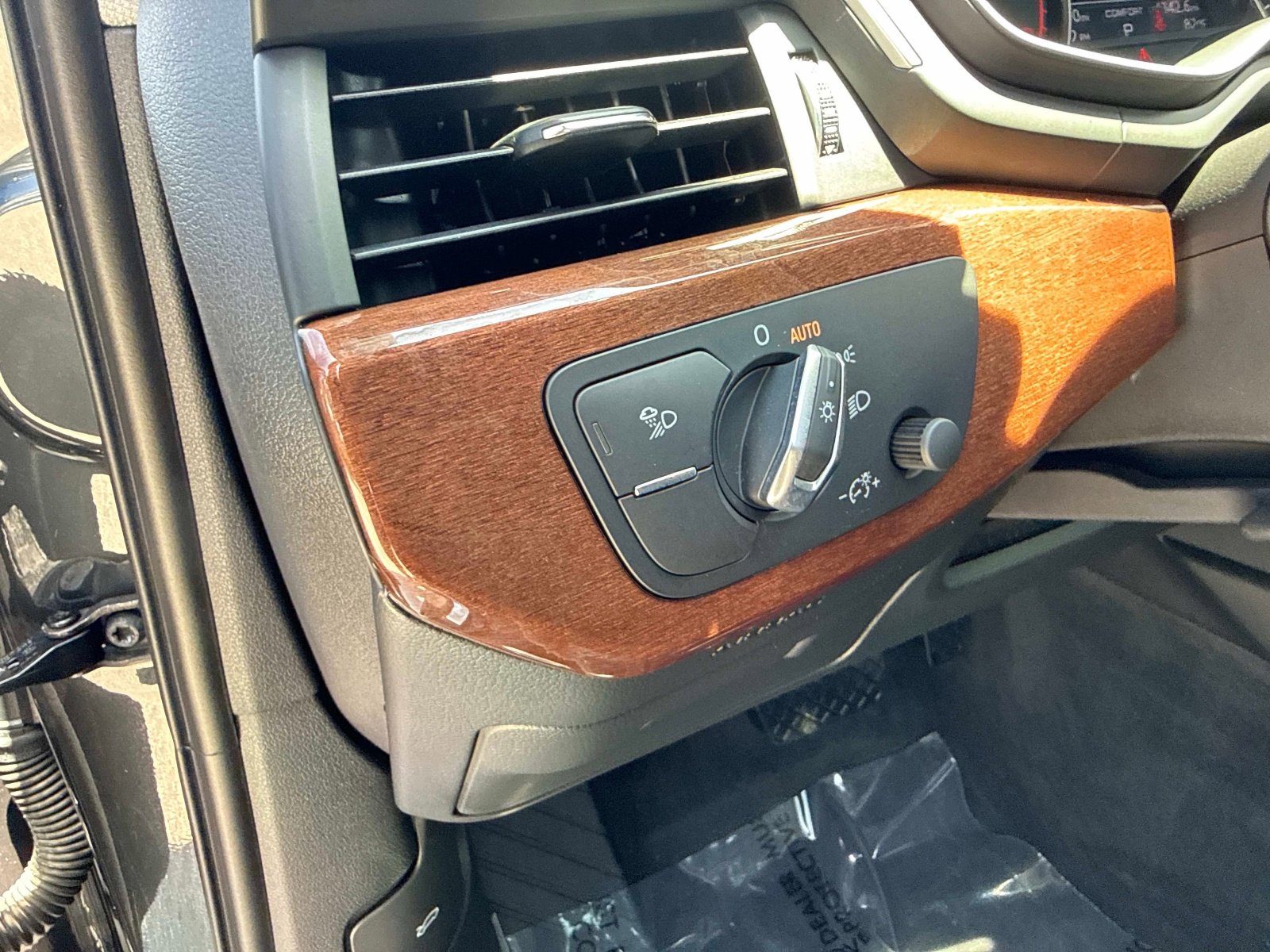 Used 2020 Audi A4 2.0T Premium w/ Convenience Package FWD image 20